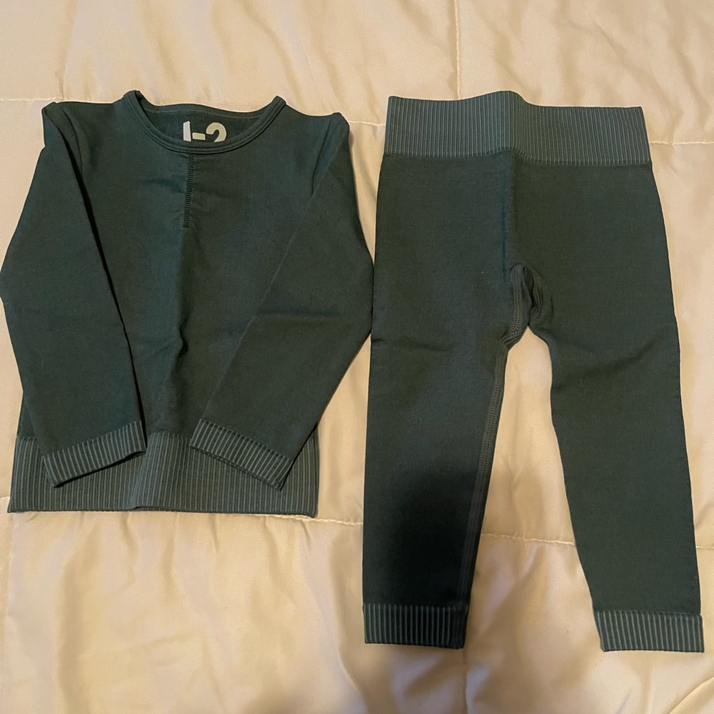 Cotton On Kids active wear set size 1-2
